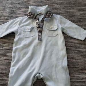 Baby clothes